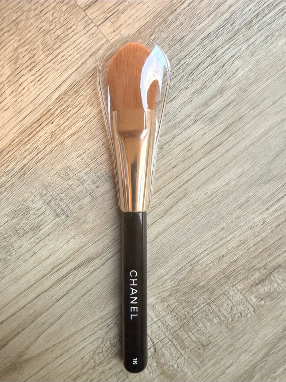 CHANEL Vintage Foundation Brush #16